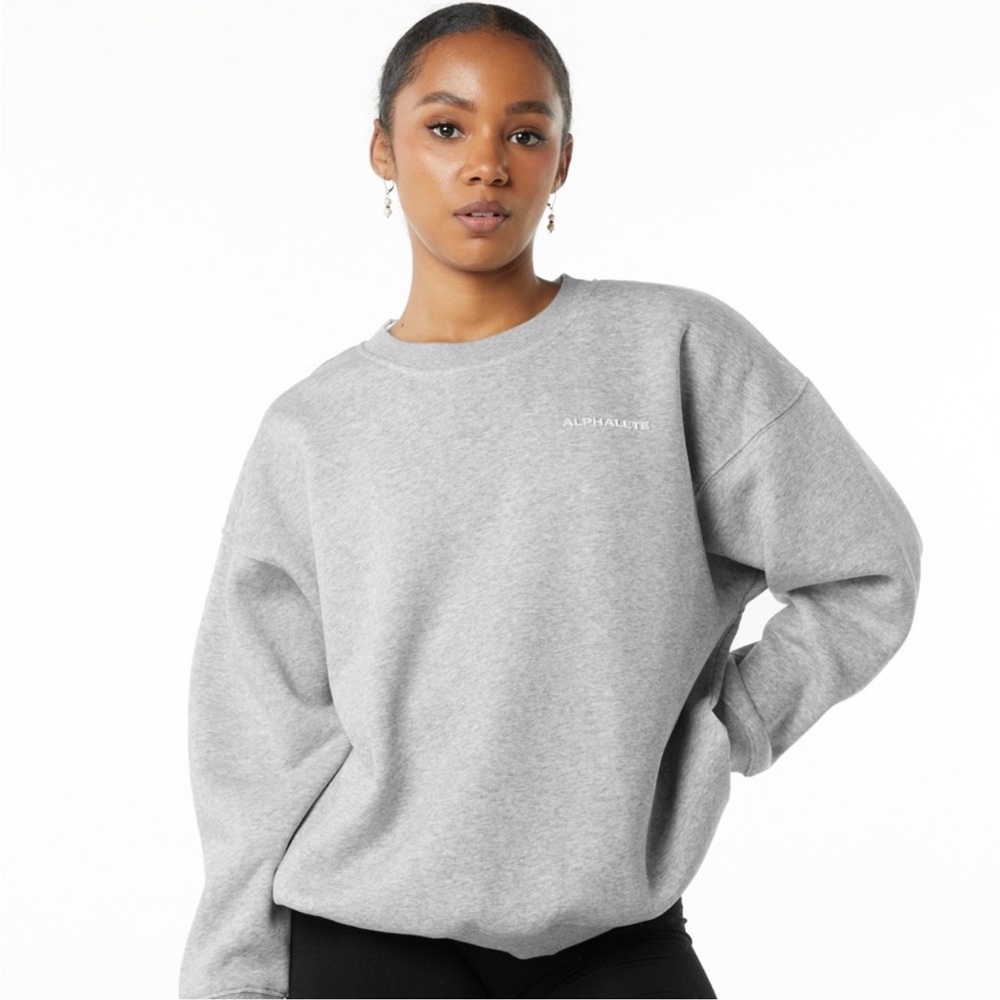 Women’s alphalete crew neck